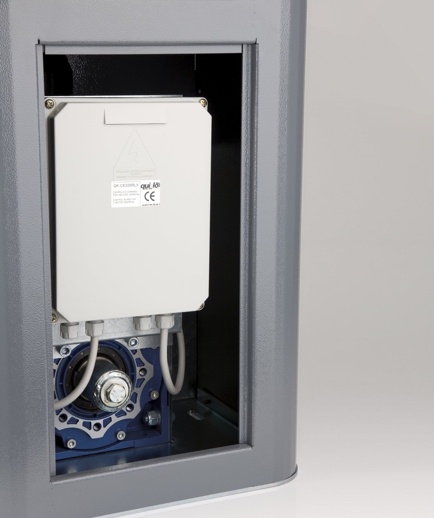 موتور فتح البوابات المنزلقة الصناعية تيتانو 6000 - 6000 كجم، 400 فولت، ثلاثي الاوجه | صنع في إيطاليا